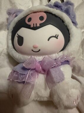 Play with Kittens Kuromi plush figure